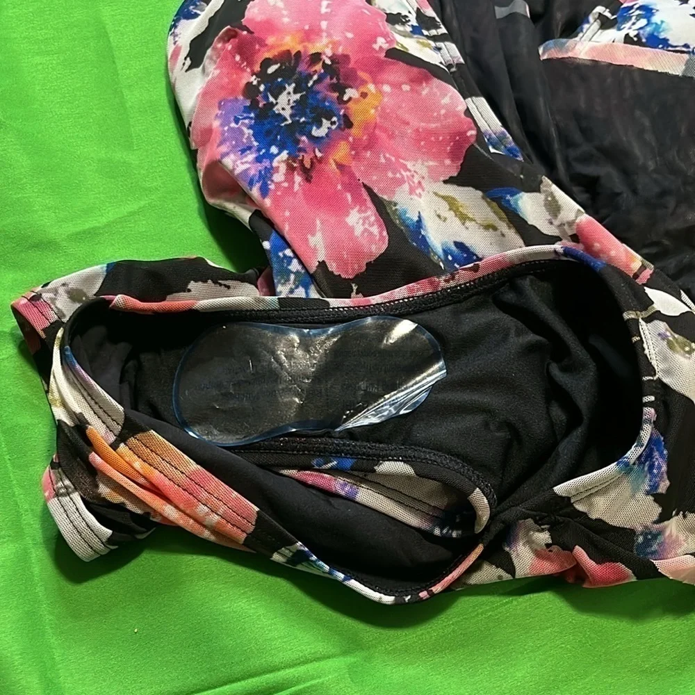 Carmen Marc Valvo One Piece Floral Swimsuit NWT